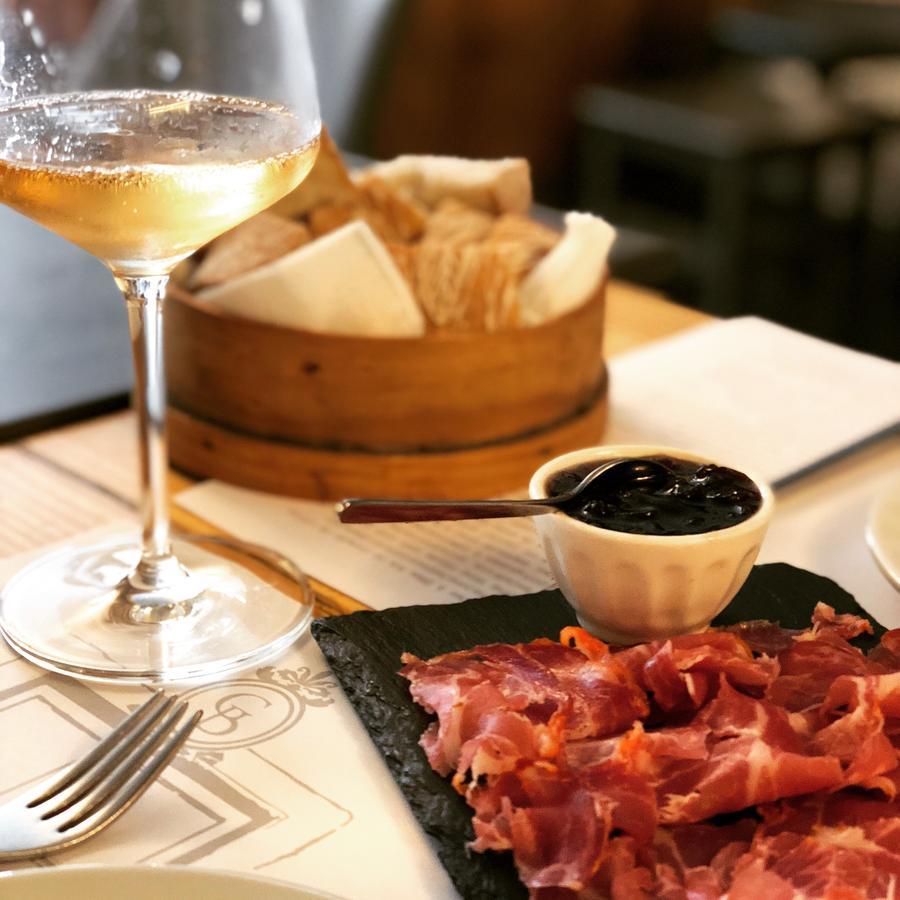 G&B - Hostel And Wines Lisboa 外观 照片