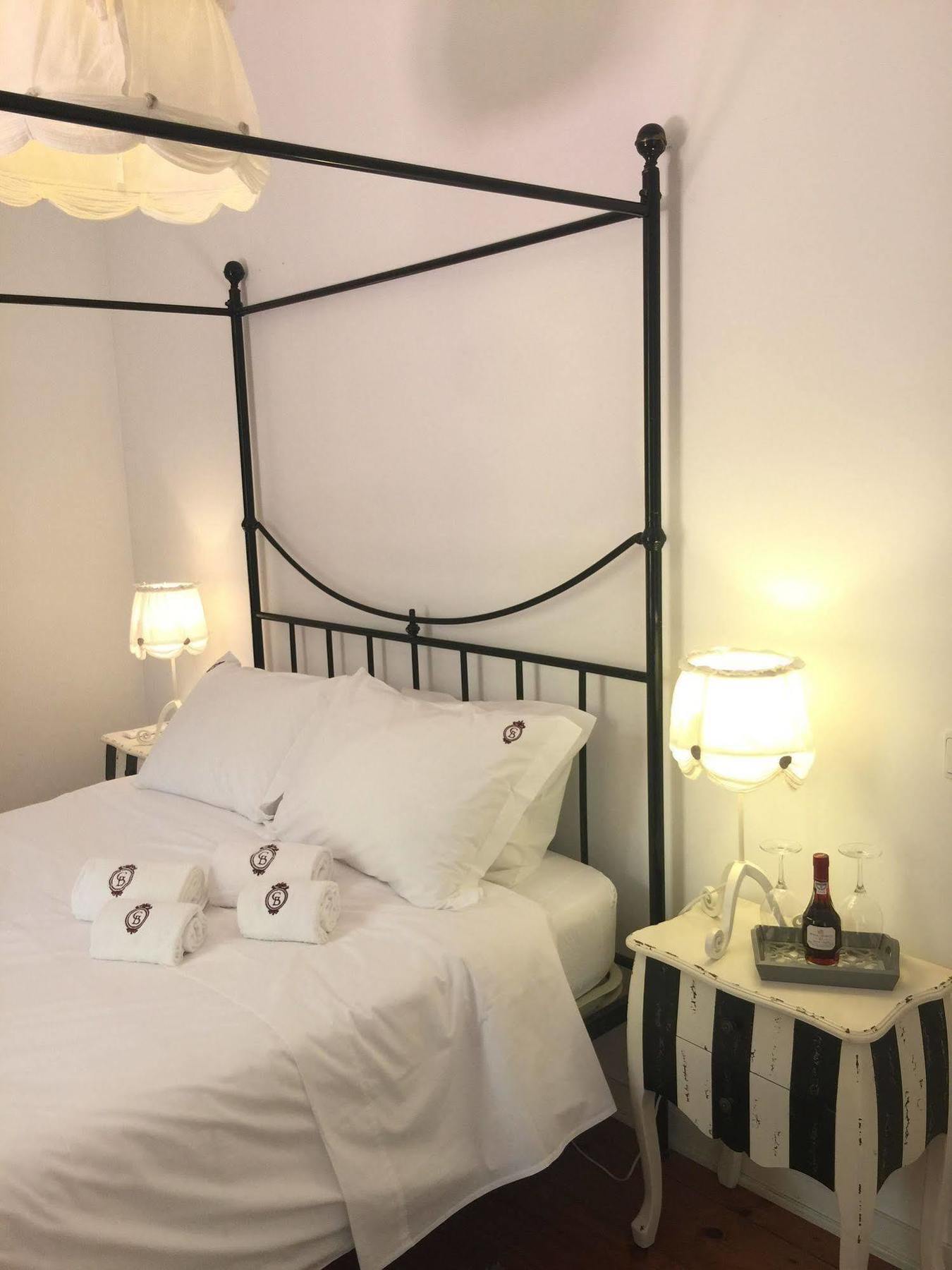 G&B - Hostel And Wines Lisboa 外观 照片
