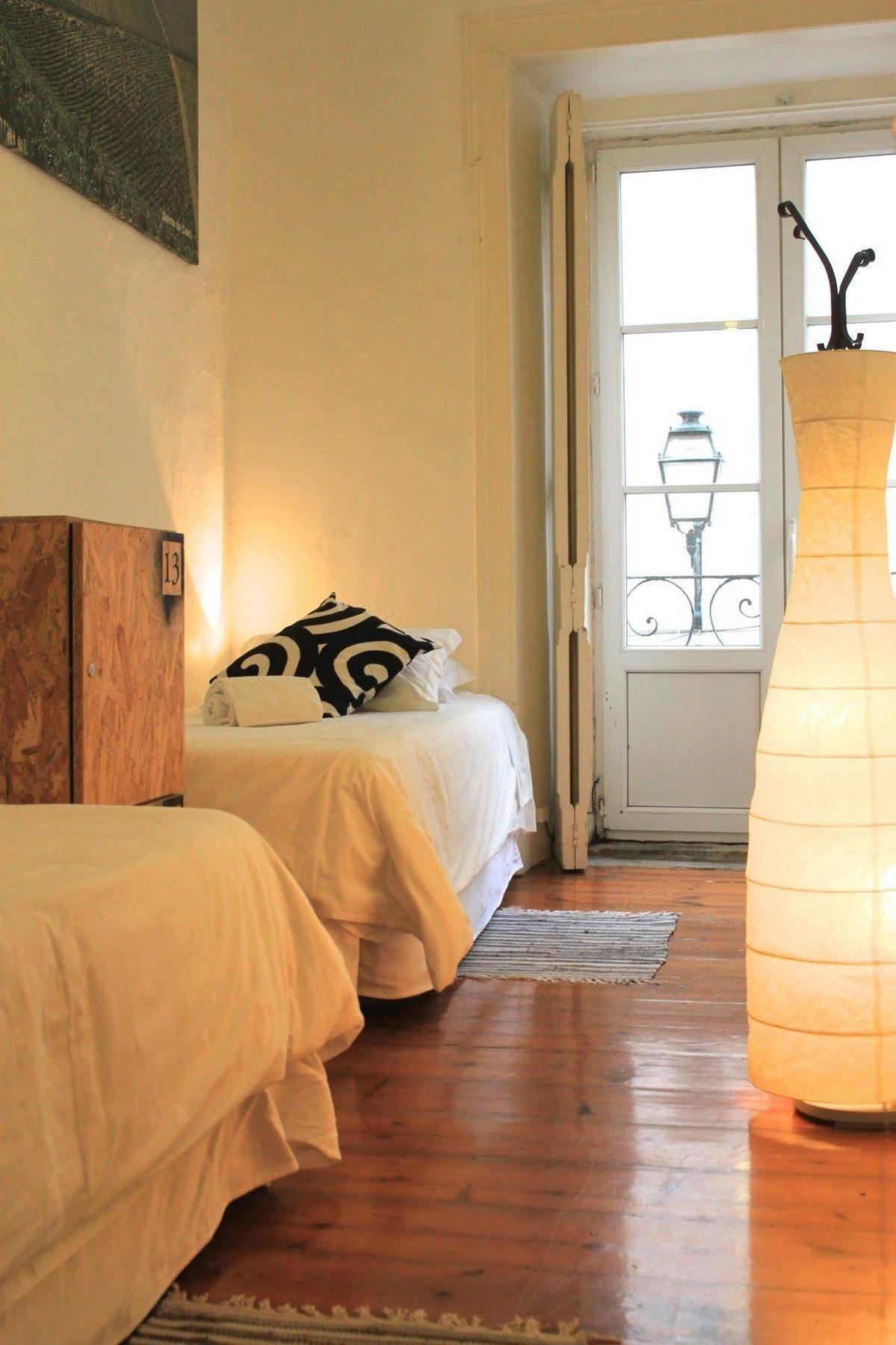 G&B - Hostel And Wines Lisboa 外观 照片