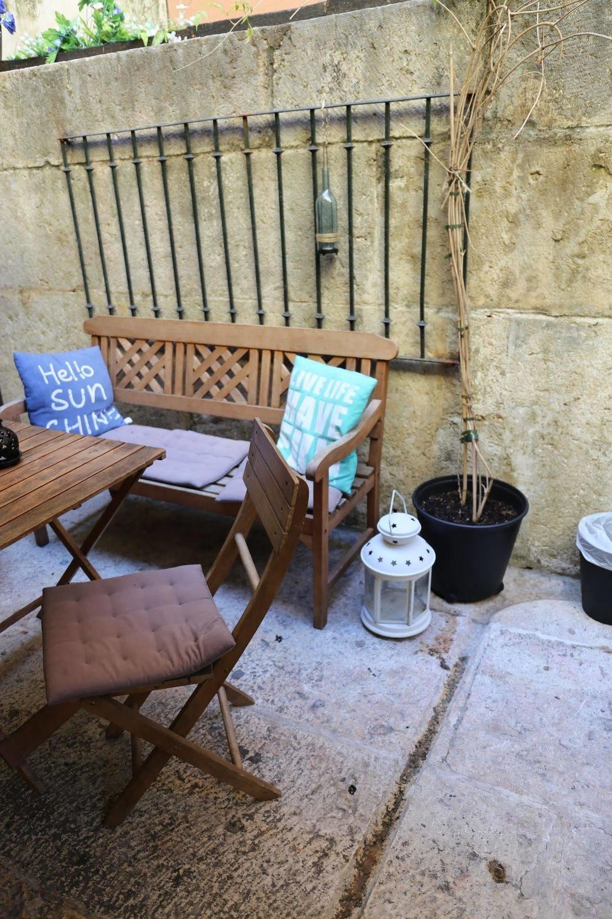 G&B - Hostel And Wines Lisboa 外观 照片