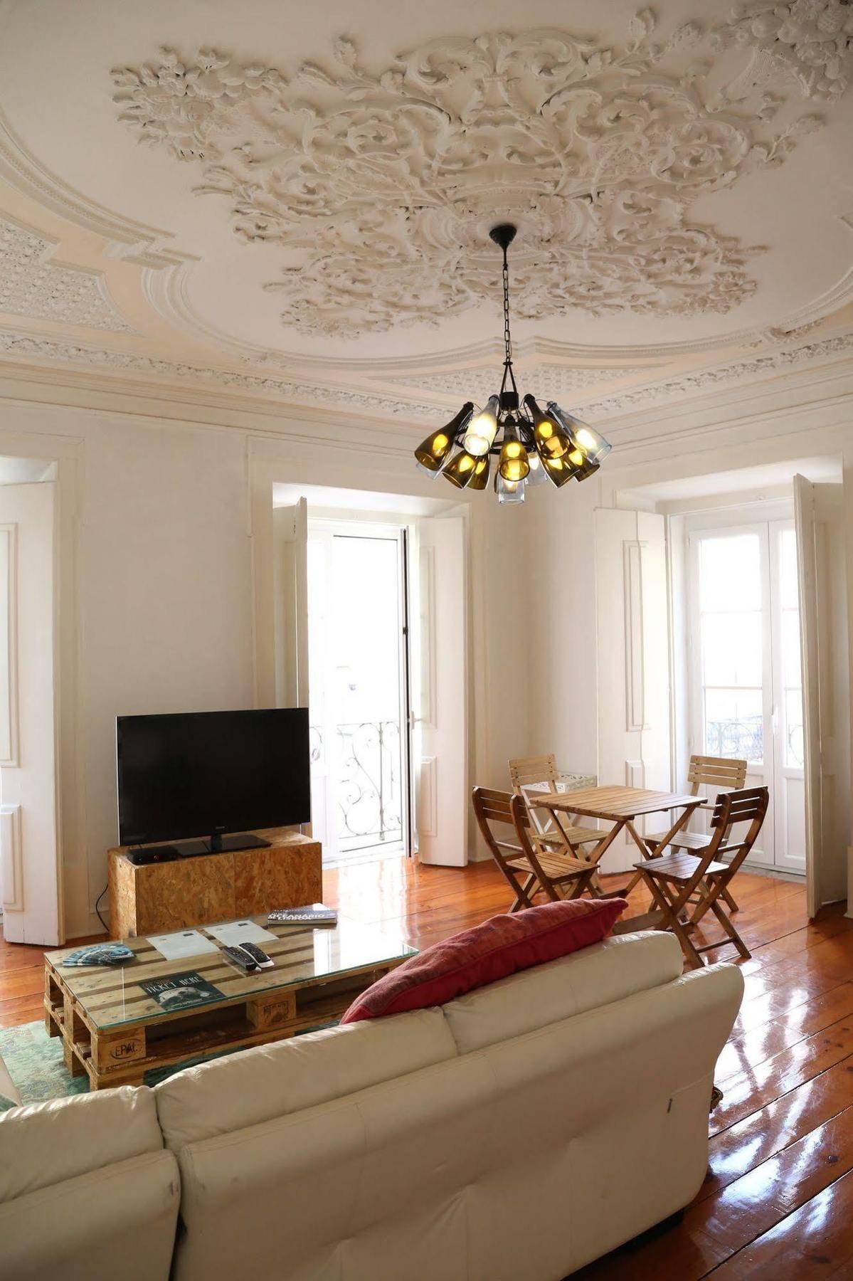 G&B - Hostel And Wines Lisboa 外观 照片